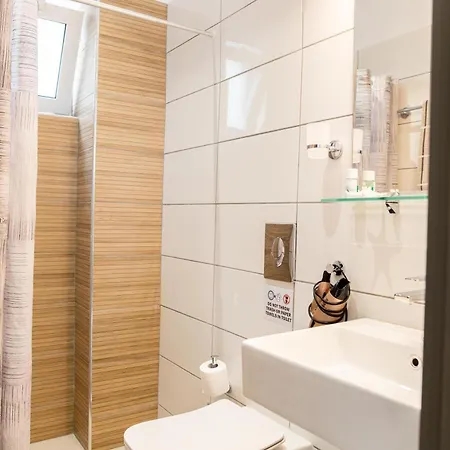 Appartement Olympia Superior At Lambi *